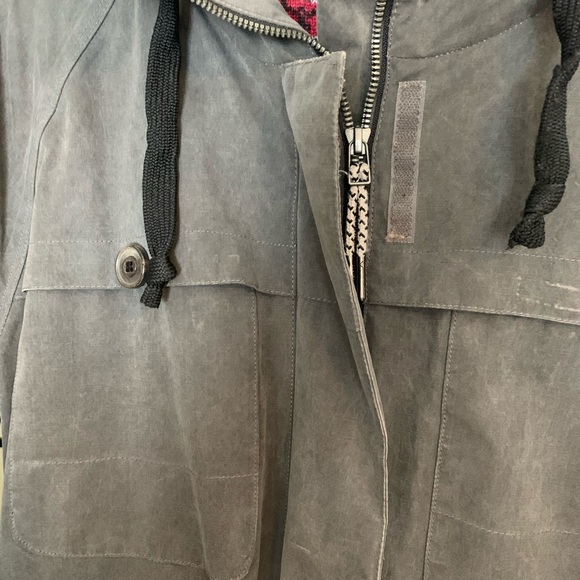 Women’s Powder Room Snowboarding Parka - Picture 4 of 13